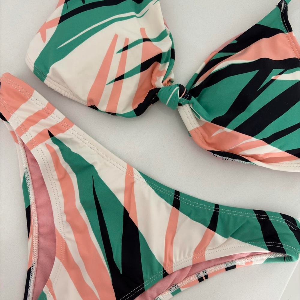 Bikini Lab “Sonic Boom” Palm Print Bikini Set M/L - Picture 3 of 7